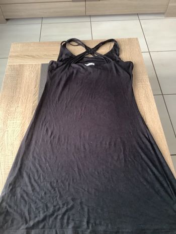 Robe taille XL longueur 1 m aisselles à aisselles 47 cm