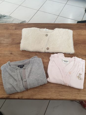 Lot gilets 6 mois