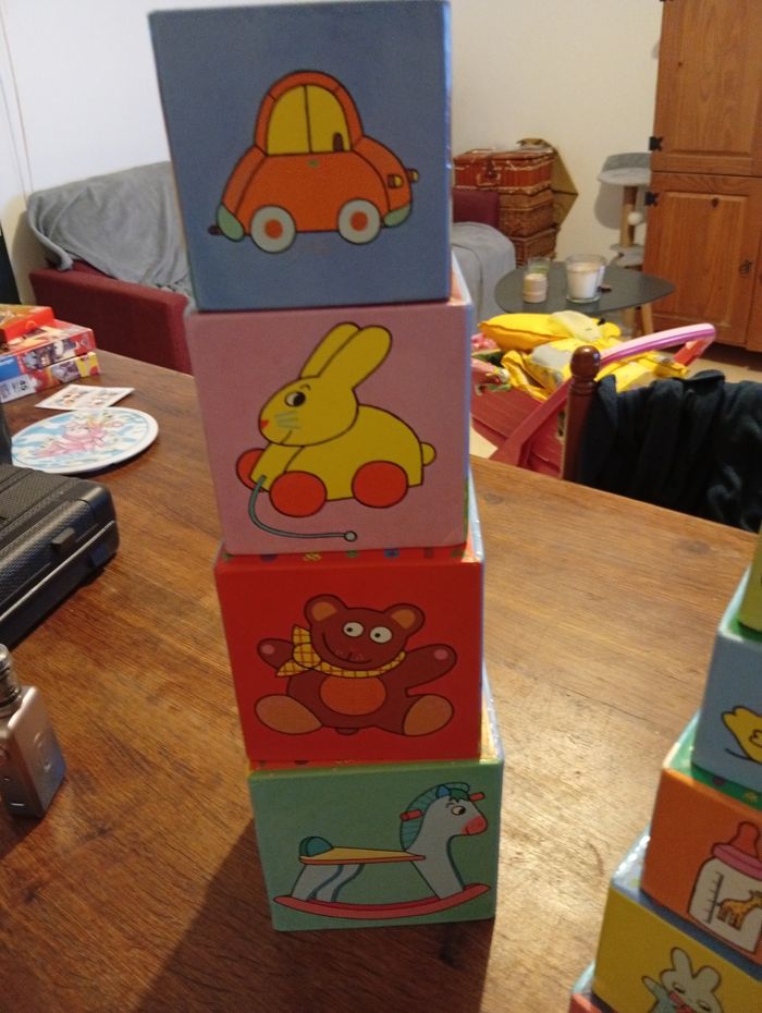 Cube a empiler marque djeco - photo numéro 3