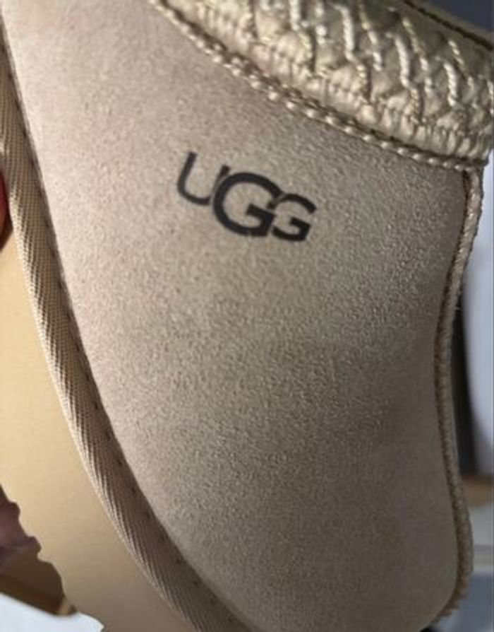 Ugg neuve - photo numéro 6