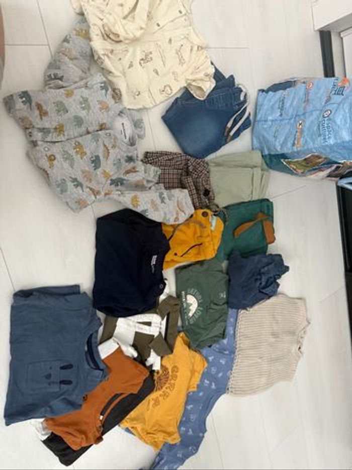 Lot vêtements 18 mois