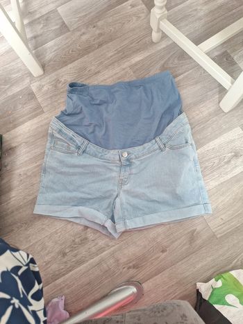 Short de grossesse 44