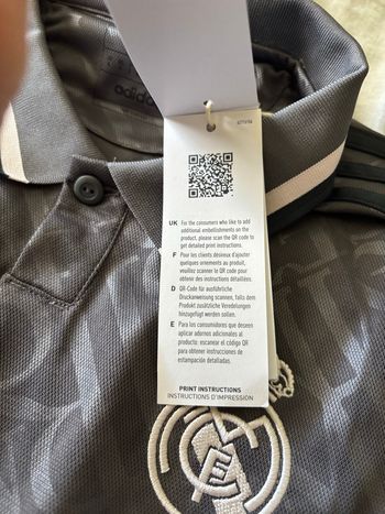 Maillot Real Madrid 2024/2025 - Édition Third (Gris/Charbon) - Neuf avec étiquette