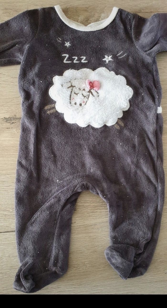 Pyjama - photo numéro 2