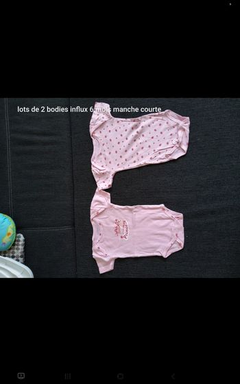 Lots de 2 bodies manches courtes