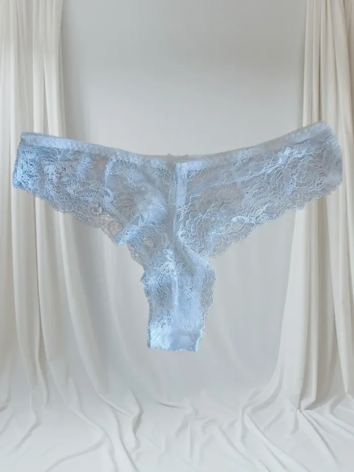 Tanga femme T .42 /44 neuf - photo numéro 2