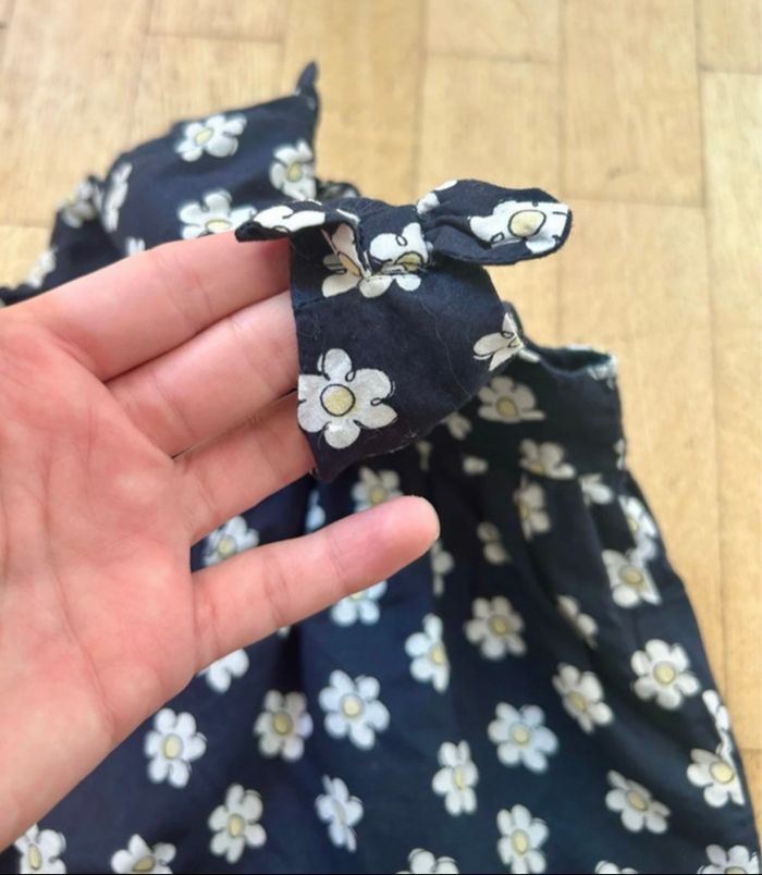 Robe Kiabi à petites fleurs pour bébé (Taille 3 mois) - photo numéro 3