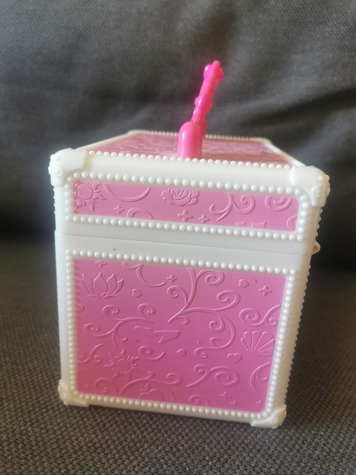 Boîte à bijoux princesses Disney n2 - photo numéro 4