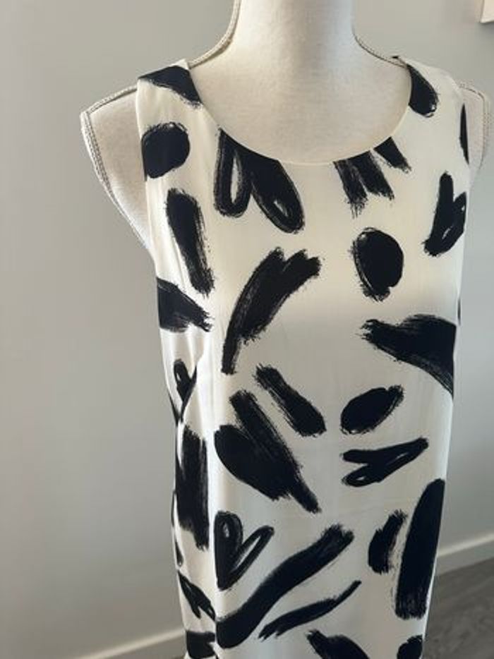 Robe bariolée abstraite peinture cœur blanche et noire H&M T38 M - photo numéro 5