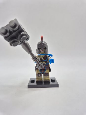 Figurine type lego Hulk Thor Marvel