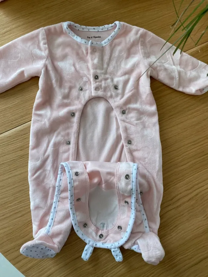 Pyjama neuf - photo numéro 2