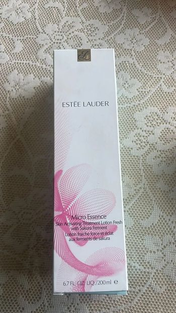 Estée Lauder - Micro Essence (200 ml)