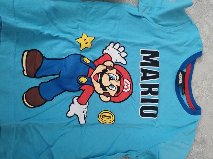 Lot de 5 tee-shirt Mario bon état - photo numéro 2