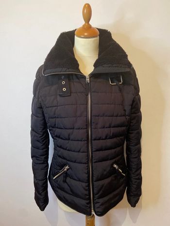 Veste /Doudoune avec capuche intégré femme taille M de marque Jennyfer