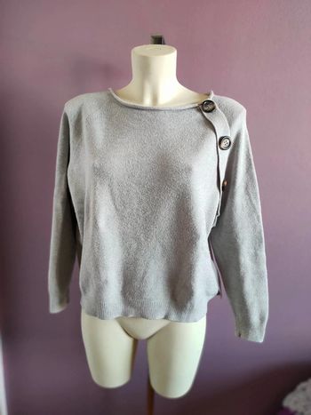 Pull gris tout doux à bouton