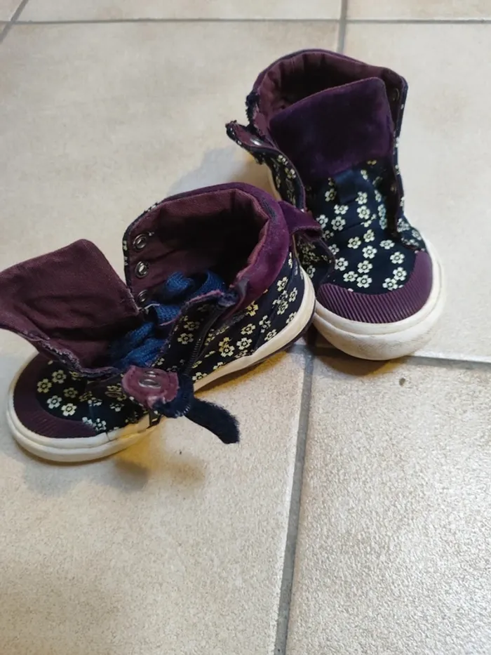 Chaussures violettes - photo numéro 2