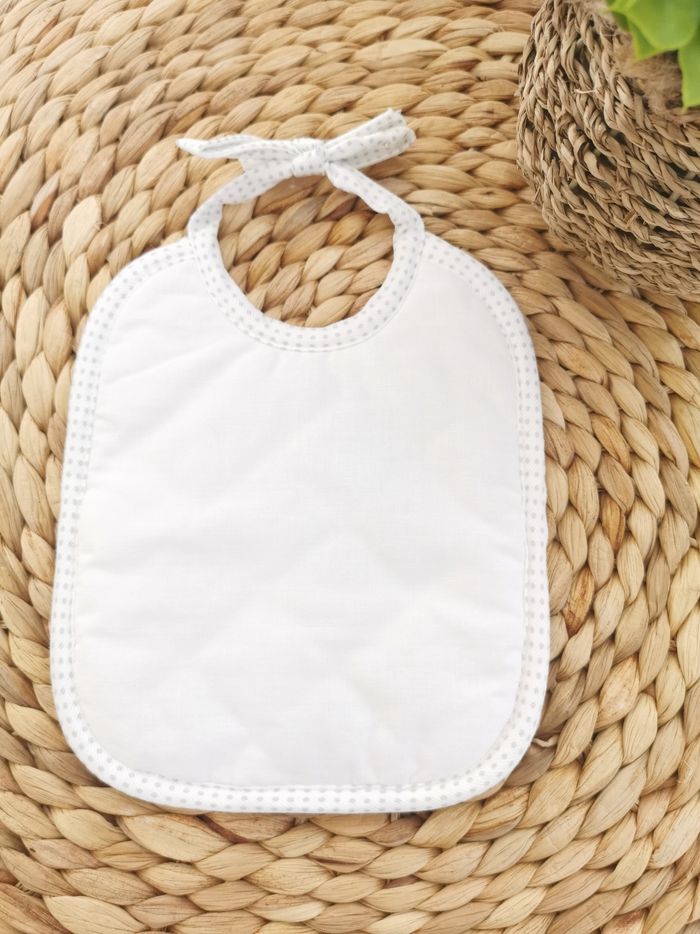 Bavoir blanc "Quand est ce qu'on mange?" Fait main - photo numéro 3