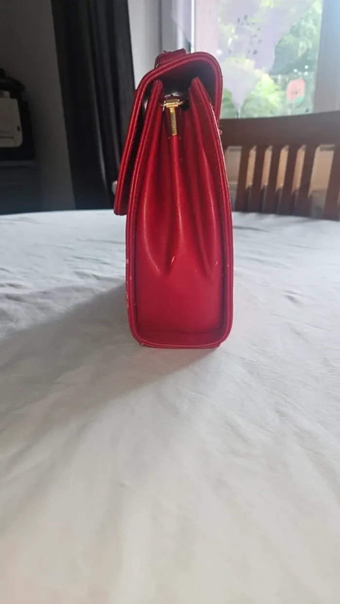 Sac rouge vintage rétro pratique- petit prix - photo numéro 2
