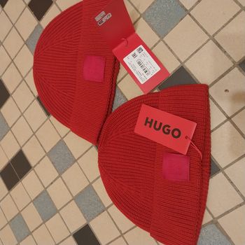 Bonnet à l'unité hugo boss 100% authentique et neuf