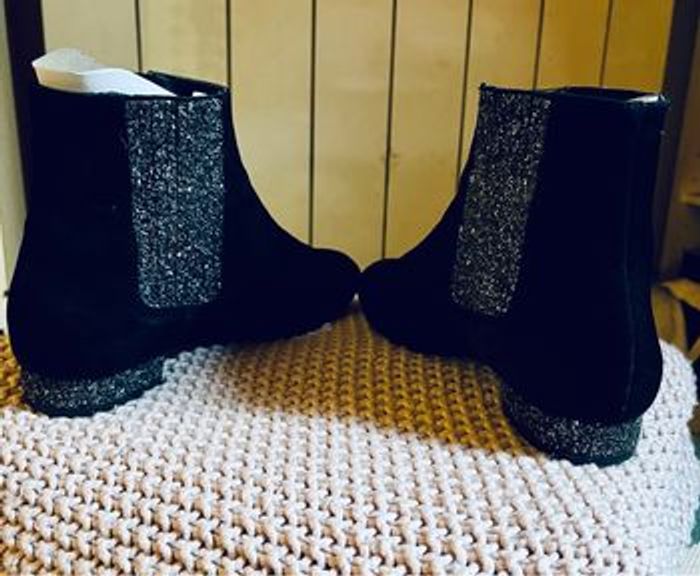 Bottines chelsea boots Mellow Yellow daim noir + paillettes argentees - photo numéro 7