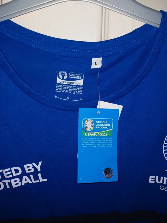 T-shirt Official Licensed Product - photo numéro 4