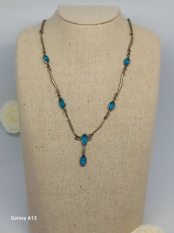 Collier antique en métal et verre