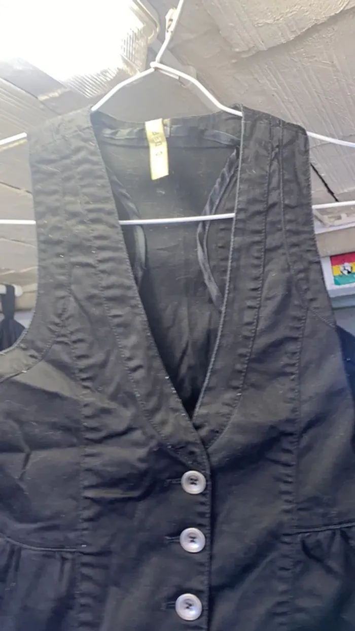 Veste sans manche t10 ans noir - photo numéro 2