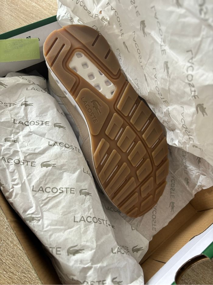 Basket Lacoste neuve - photo numéro 5