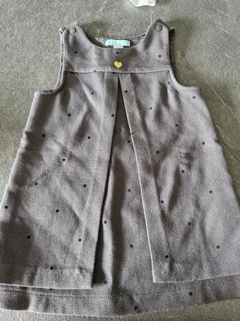 7 robes de saisons en 24 mois de différentes marques