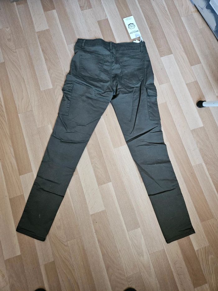 Pantalon cargo - photo numéro 2