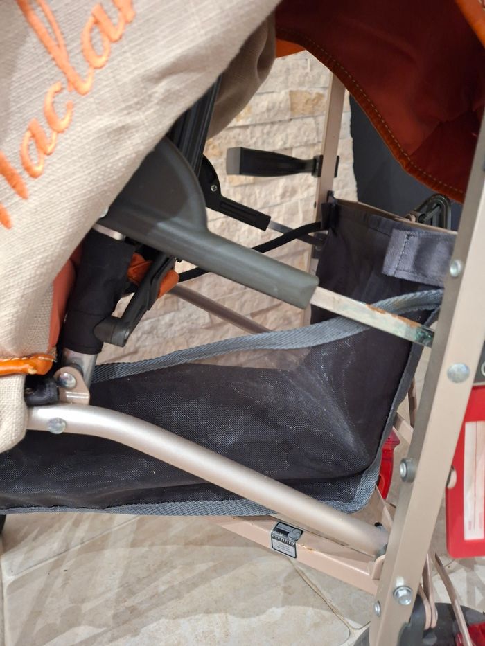 Poussette canne Maclaren - photo numéro 8