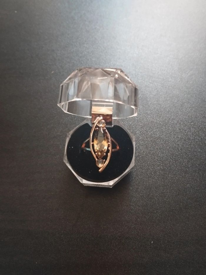 Bague vintage Marquise avec coffret cadeau