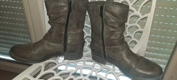 Chaussures mustang T40