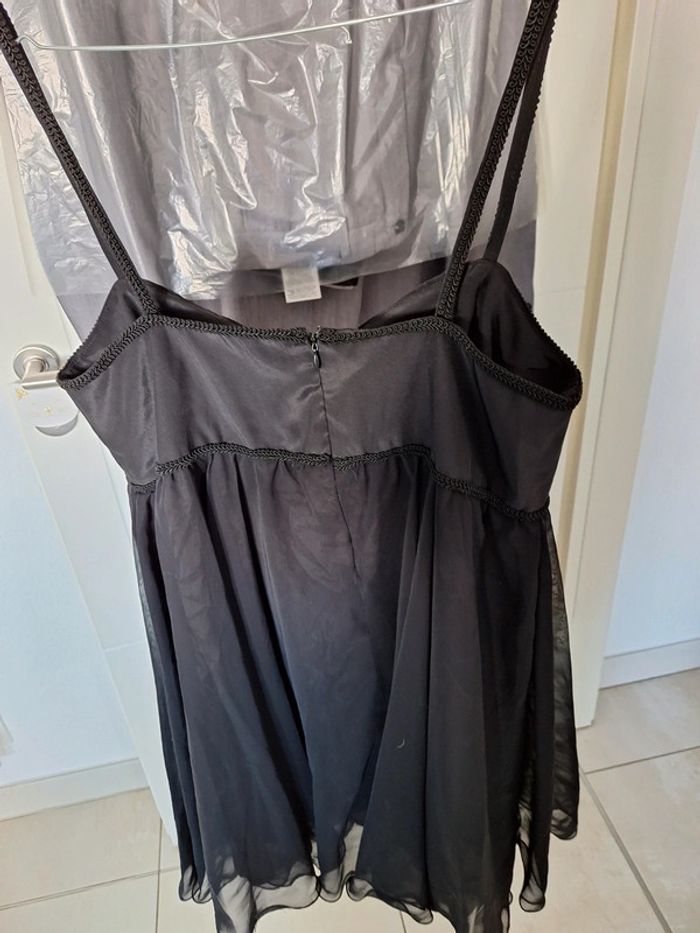 Robe de cocktail noire - photo numéro 5