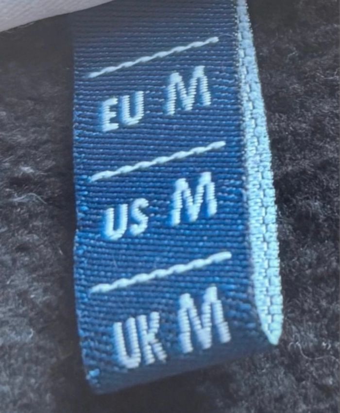 🖤 Pull / Sweat Ellesse mixte Taille M - photo numéro 5