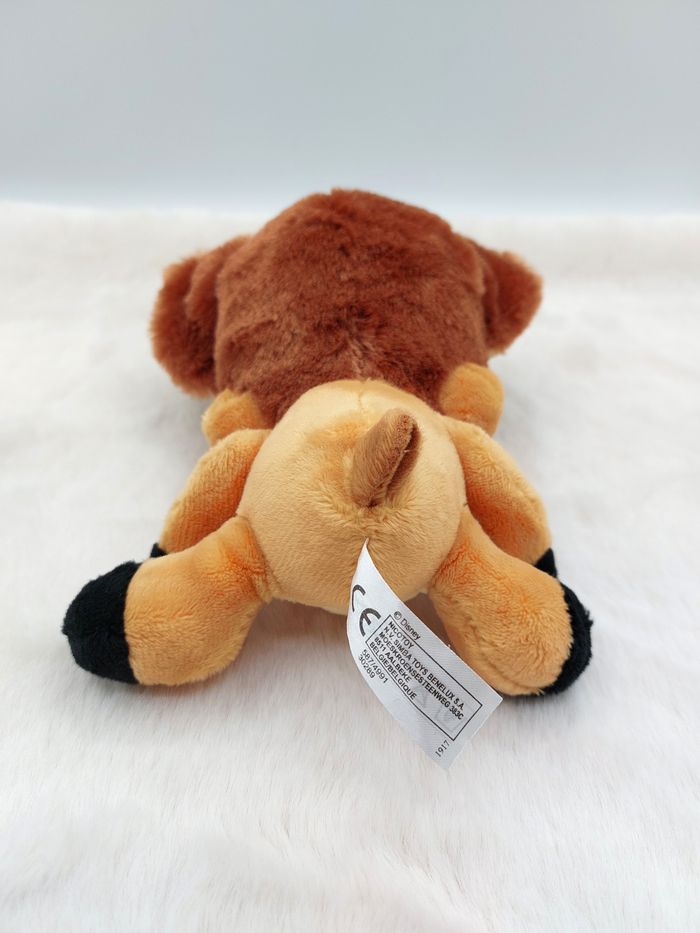 Petite peluche faon Bambi gros yeux vert Disney Nicotoy Simba toys paillettes - photo numéro 3