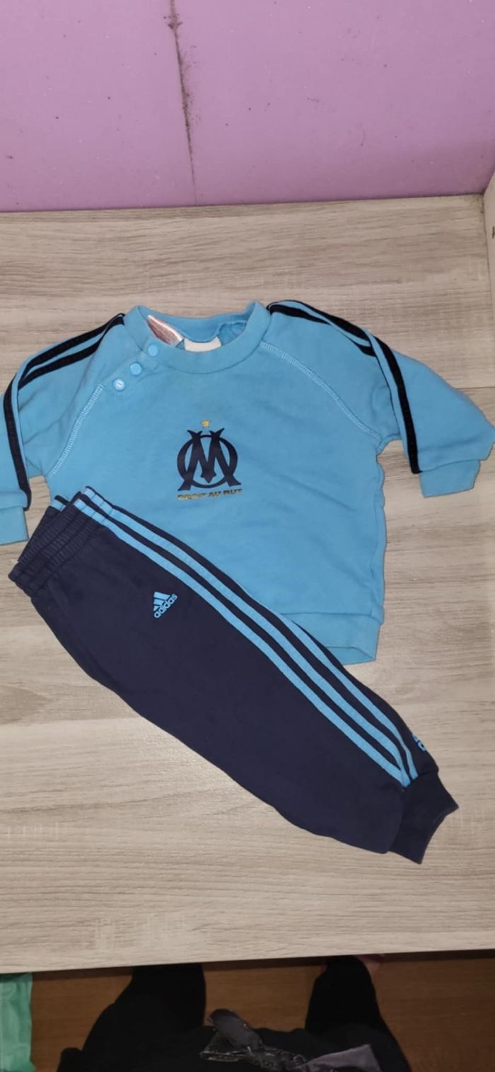 Ensemble adidas 12 mois - photo numéro 3