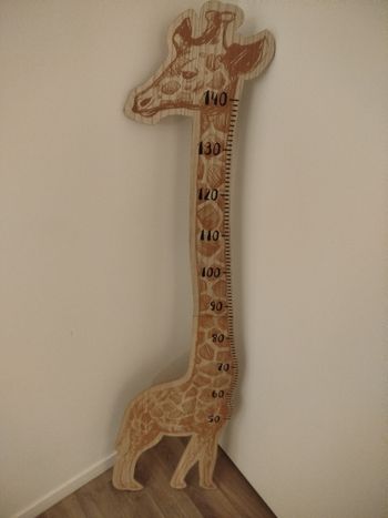 Toise girafe chambre enfant