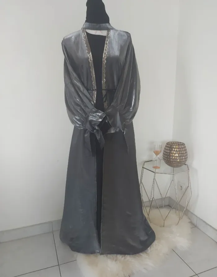 Robe kimono 👘 4 pièces argenté noir neuve - photo numéro 2