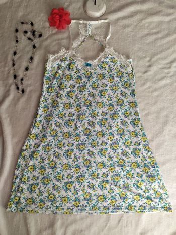 Chemise de nuit fleurie taille 38/40