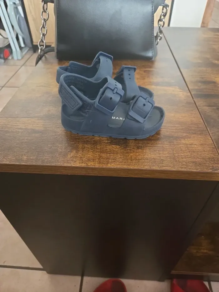 Sandales taille 20/21