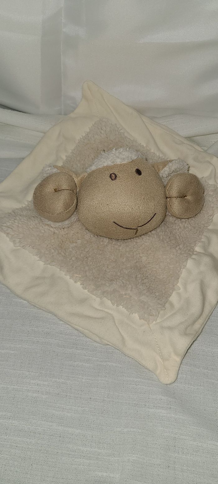 Doudou Mouton Plat Blanc Cassé et Beige Nature et Découvertes - photo numéro 3
