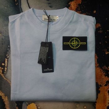 Pull Stone Island Taille M col rond homme neuf avec étiquettes – badge amovible