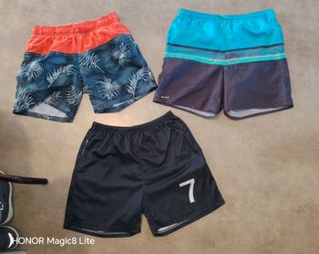 Lot 3 shorts garçon XS 14 ans