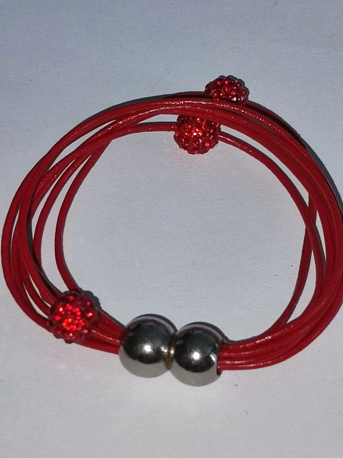 Bracelet rouge - photo numéro 6