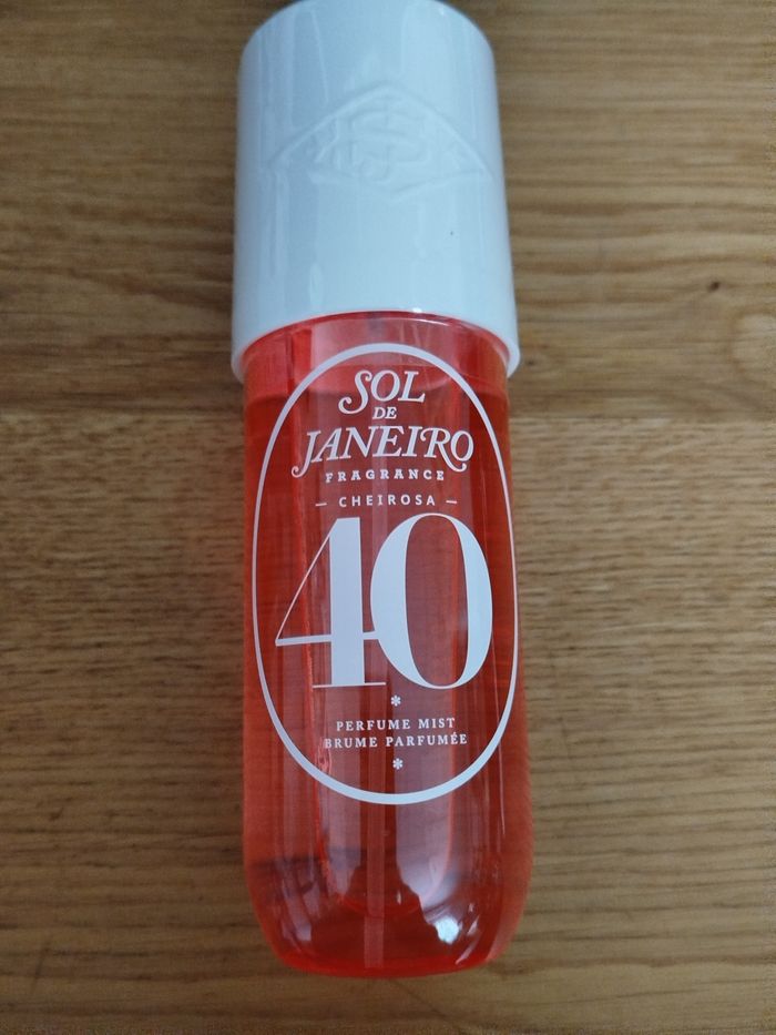 Sol de Janeiro cheirosa 40