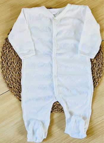 Pyjama dors-bien brodé nuages