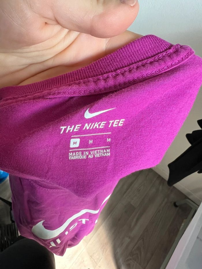 T shirt Nike M - photo numéro 4