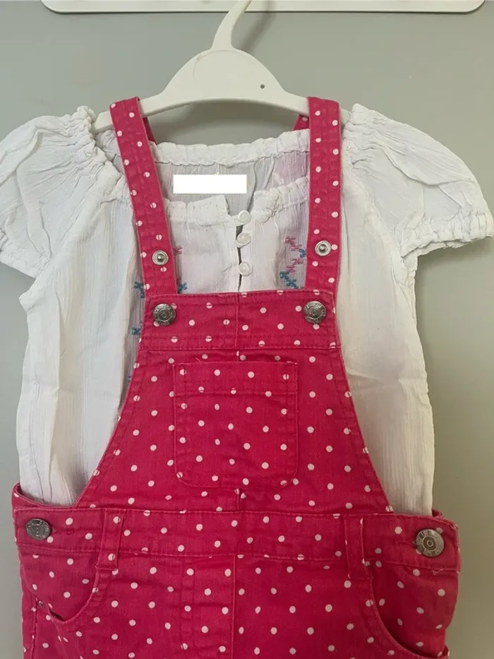 Salopette short rose avec tee shirt taille 3 ans - photo numéro 2