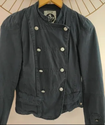 Bonobo veste en jeans taille S très bon état